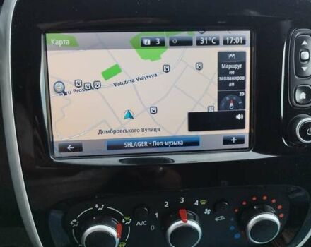 Серый Рено Трафик, объемом двигателя 2 л и пробегом 212 тыс. км за 16300 $, фото 2 на Automoto.ua