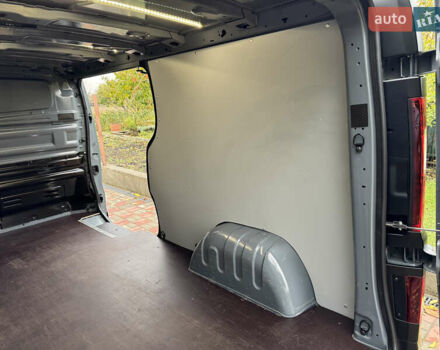 Серый Рено Трафик, объемом двигателя 2 л и пробегом 209 тыс. км за 21800 $, фото 25 на Automoto.ua