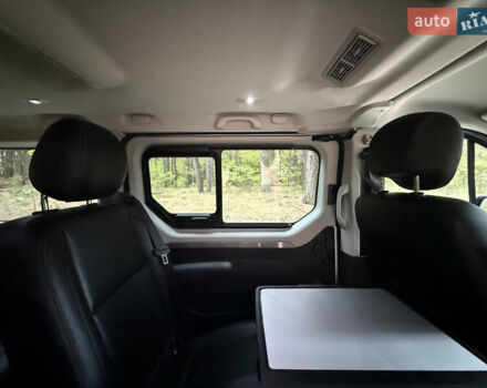 Сірий Рено Трафік, об'ємом двигуна 2 л та пробігом 135 тис. км за 34800 $, фото 96 на Automoto.ua