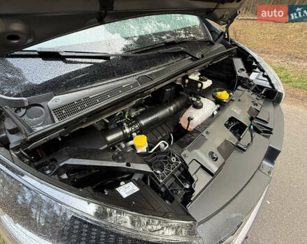 Серый Рено Трафик, объемом двигателя 2 л и пробегом 52 тыс. км за 28800 $, фото 66 на Automoto.ua