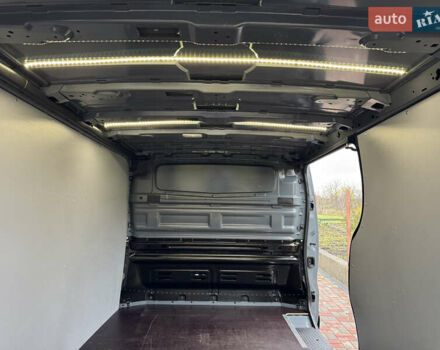 Серый Рено Трафик, объемом двигателя 2 л и пробегом 209 тыс. км за 21800 $, фото 24 на Automoto.ua