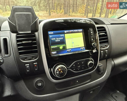 Сірий Рено Трафік, об'ємом двигуна 2 л та пробігом 135 тис. км за 34800 $, фото 56 на Automoto.ua