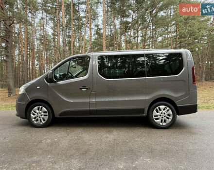 Серый Рено Трафик, объемом двигателя 2 л и пробегом 52 тыс. км за 28800 $, фото 8 на Automoto.ua