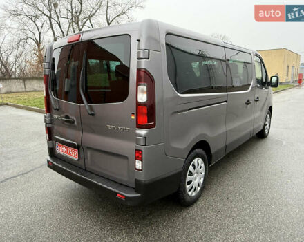 Серый Рено Трафик, объемом двигателя 2 л и пробегом 275 тыс. км за 24800 $, фото 13 на Automoto.ua