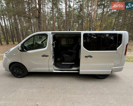 Сірий Рено Трафік, об'ємом двигуна 2 л та пробігом 135 тис. км за 34800 $, фото 60 на Automoto.ua