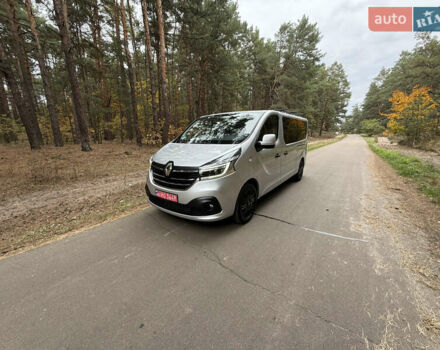 Сірий Рено Трафік, об'ємом двигуна 2 л та пробігом 135 тис. км за 34800 $, фото 118 на Automoto.ua