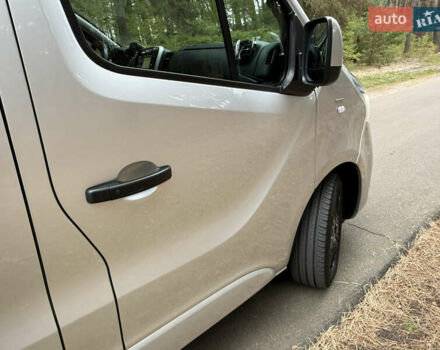 Сірий Рено Трафік, об'ємом двигуна 2 л та пробігом 135 тис. км за 34800 $, фото 43 на Automoto.ua