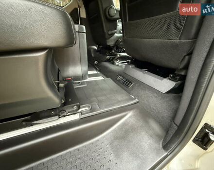 Сірий Рено Трафік, об'ємом двигуна 2 л та пробігом 135 тис. км за 34800 $, фото 84 на Automoto.ua