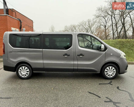 Серый Рено Трафик, объемом двигателя 2 л и пробегом 275 тыс. км за 24800 $, фото 15 на Automoto.ua