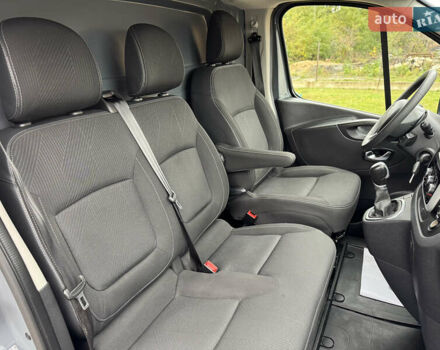 Серый Рено Трафик, объемом двигателя 2 л и пробегом 209 тыс. км за 21800 $, фото 31 на Automoto.ua