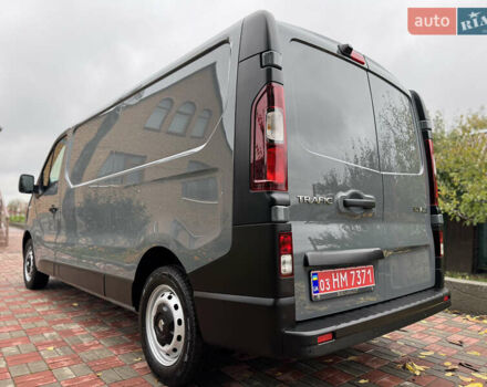 Серый Рено Трафик, объемом двигателя 2 л и пробегом 209 тыс. км за 21800 $, фото 7 на Automoto.ua
