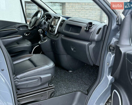 Сірий Рено Трафік, об'ємом двигуна 2 л та пробігом 199 тис. км за 29900 $, фото 157 на Automoto.ua