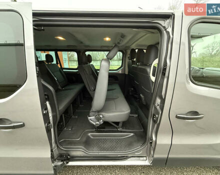 Серый Рено Трафик, объемом двигателя 2 л и пробегом 275 тыс. км за 24800 $, фото 42 на Automoto.ua