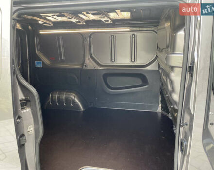 Серый Рено Трафик, объемом двигателя 2 л и пробегом 245 тыс. км за 17500 $, фото 30 на Automoto.ua