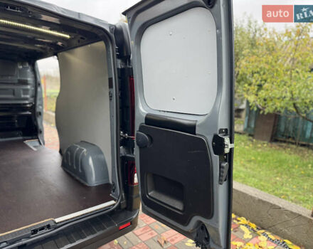 Серый Рено Трафик, объемом двигателя 2 л и пробегом 209 тыс. км за 21800 $, фото 20 на Automoto.ua