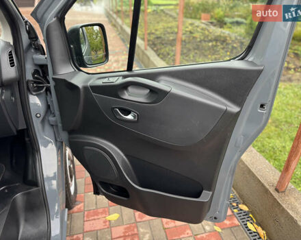 Сірий Рено Трафік, об'ємом двигуна 2 л та пробігом 209 тис. км за 21800 $, фото 28 на Automoto.ua