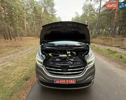 Серый Рено Трафик, объемом двигателя 2 л и пробегом 52 тыс. км за 28800 $, фото 64 на Automoto.ua