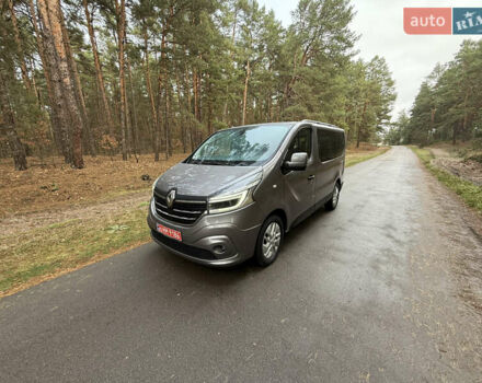 Серый Рено Трафик, объемом двигателя 2 л и пробегом 52 тыс. км за 28800 $, фото 58 на Automoto.ua