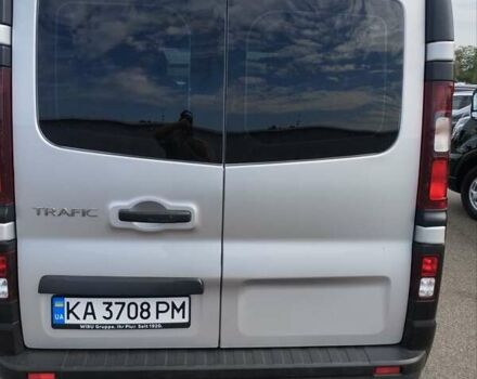 Серый Рено Трафик, объемом двигателя 2 л и пробегом 138 тыс. км за 22900 $, фото 2 на Automoto.ua