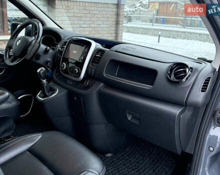 Сірий Рено Трафік, об'ємом двигуна 2 л та пробігом 199 тис. км за 29900 $, фото 159 на Automoto.ua