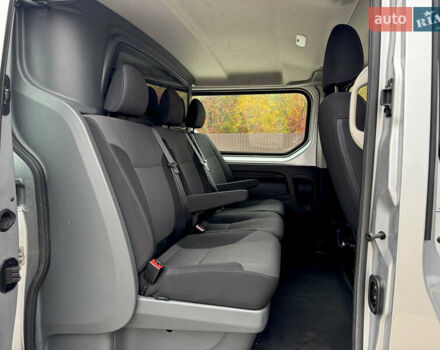 Серый Рено Трафик, объемом двигателя 2 л и пробегом 202 тыс. км за 23999 $, фото 17 на Automoto.ua