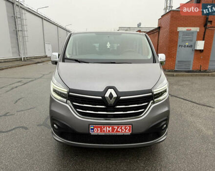 Серый Рено Трафик, объемом двигателя 2 л и пробегом 275 тыс. км за 24800 $, фото 55 на Automoto.ua