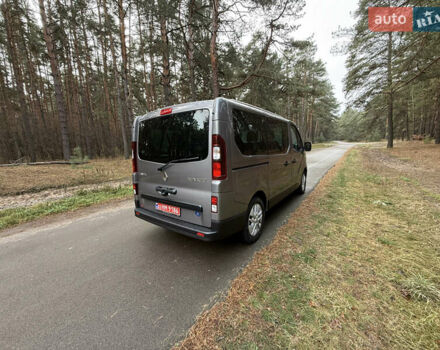 Серый Рено Трафик, объемом двигателя 2 л и пробегом 52 тыс. км за 28800 $, фото 62 на Automoto.ua