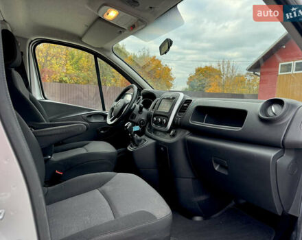 Серый Рено Трафик, объемом двигателя 2 л и пробегом 202 тыс. км за 23999 $, фото 11 на Automoto.ua