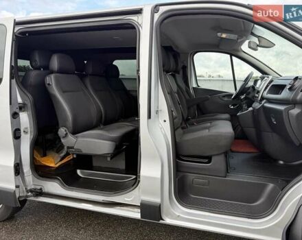 Серый Рено Трафик, объемом двигателя 2 л и пробегом 138 тыс. км за 22900 $, фото 16 на Automoto.ua