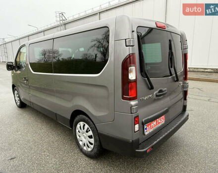 Серый Рено Трафик, объемом двигателя 2 л и пробегом 275 тыс. км за 24800 $, фото 51 на Automoto.ua