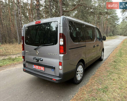 Серый Рено Трафик, объемом двигателя 2 л и пробегом 52 тыс. км за 28800 $, фото 61 на Automoto.ua