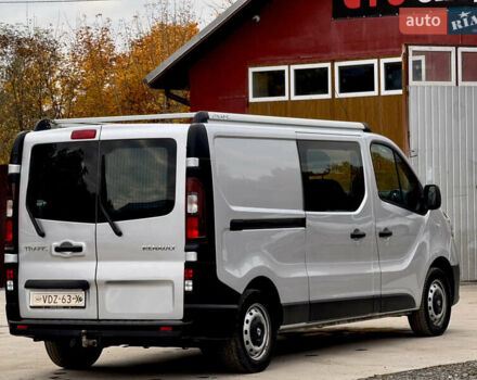 Серый Рено Трафик, объемом двигателя 2 л и пробегом 202 тыс. км за 23999 $, фото 6 на Automoto.ua