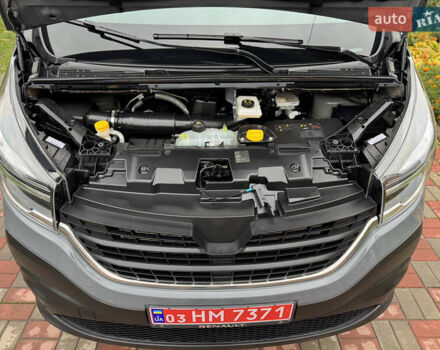 Сірий Рено Трафік, об'ємом двигуна 2 л та пробігом 209 тис. км за 21800 $, фото 52 на Automoto.ua