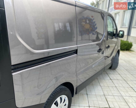 Серый Рено Трафик, объемом двигателя 2 л и пробегом 245 тыс. км за 17500 $, фото 16 на Automoto.ua