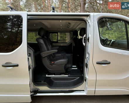 Сірий Рено Трафік, об'ємом двигуна 2 л та пробігом 135 тис. км за 34800 $, фото 82 на Automoto.ua