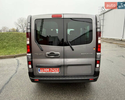 Серый Рено Трафик, объемом двигателя 2 л и пробегом 275 тыс. км за 24800 $, фото 52 на Automoto.ua