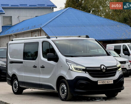Серый Рено Трафик, объемом двигателя 2 л и пробегом 202 тыс. км за 23999 $, фото 4 на Automoto.ua