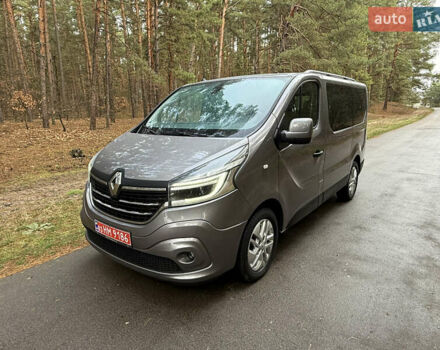 Серый Рено Трафик, объемом двигателя 2 л и пробегом 52 тыс. км за 28800 $, фото 57 на Automoto.ua