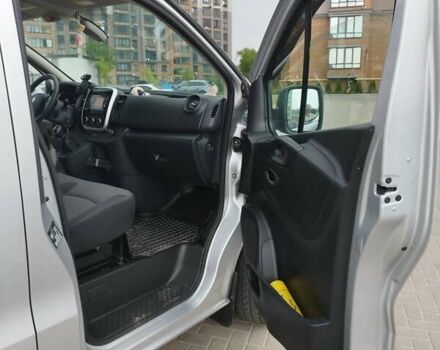 Серый Рено Трафик, объемом двигателя 2 л и пробегом 212 тыс. км за 16300 $, фото 20 на Automoto.ua