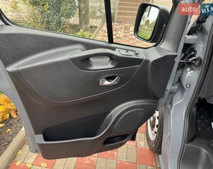 Серый Рено Трафик, объемом двигателя 2 л и пробегом 209 тыс. км за 21800 $, фото 49 на Automoto.ua