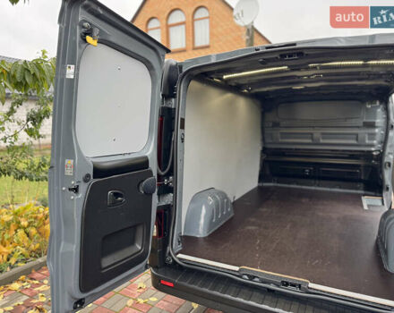 Серый Рено Трафик, объемом двигателя 2 л и пробегом 209 тыс. км за 21800 $, фото 21 на Automoto.ua