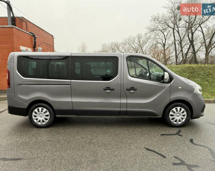 Серый Рено Трафик, объемом двигателя 2 л и пробегом 275 тыс. км за 24800 $, фото 54 на Automoto.ua