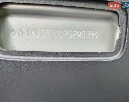 Сірий Рено Трафік, об'ємом двигуна 2 л та пробігом 204 тис. км за 24750 $, фото 5 на Automoto.ua