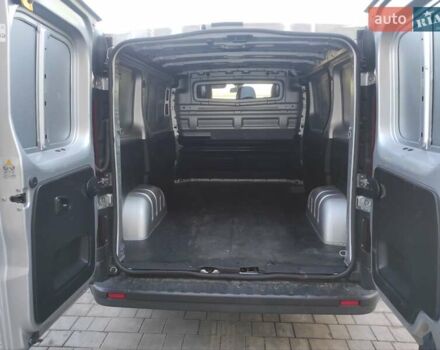 Серый Рено Трафик, объемом двигателя 2 л и пробегом 176 тыс. км за 19100 $, фото 15 на Automoto.ua