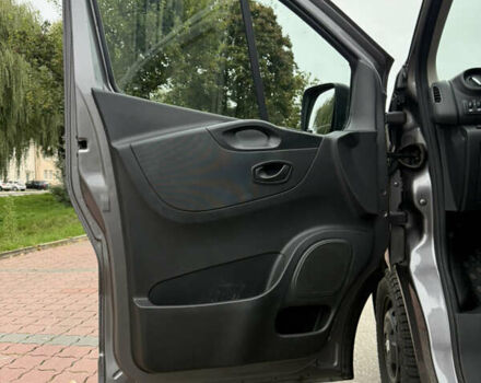 Сірий Рено Трафік, об'ємом двигуна 2 л та пробігом 219 тис. км за 21999 $, фото 16 на Automoto.ua