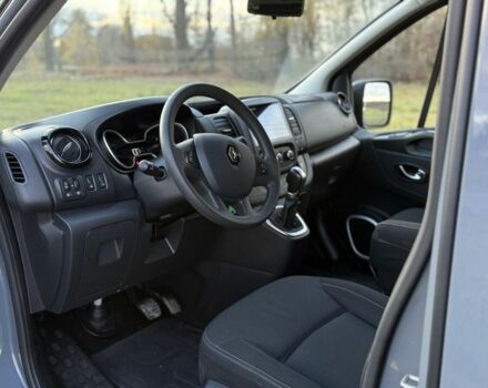 Серый Рено Трафик, объемом двигателя 2 л и пробегом 146 тыс. км за 28500 $, фото 5 на Automoto.ua