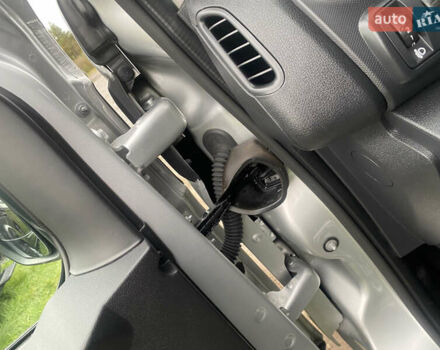 Серый Рено Трафик, объемом двигателя 2 л и пробегом 150 тыс. км за 22500 $, фото 30 на Automoto.ua