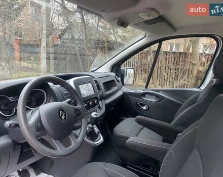 Сірий Рено Трафік, об'ємом двигуна 2 л та пробігом 210 тис. км за 21700 $, фото 5 на Automoto.ua