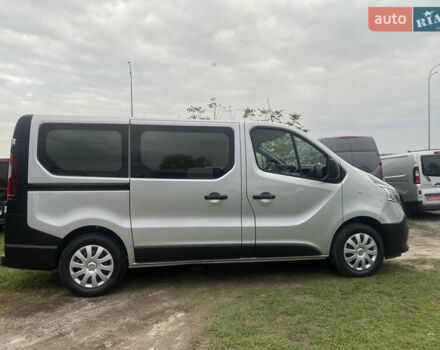 Серый Рено Трафик, объемом двигателя 2 л и пробегом 150 тыс. км за 22500 $, фото 7 на Automoto.ua