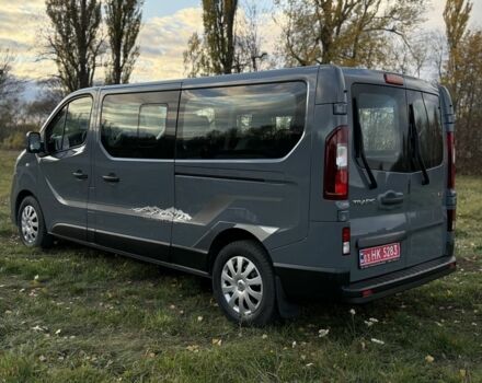 Серый Рено Трафик, объемом двигателя 2 л и пробегом 146 тыс. км за 28500 $, фото 3 на Automoto.ua
